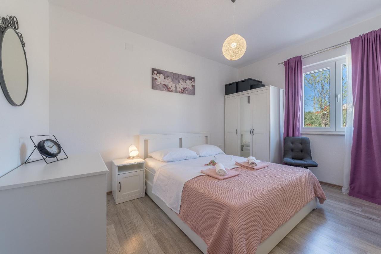 Villa Tara Zadarvillas Tinj Exterior foto