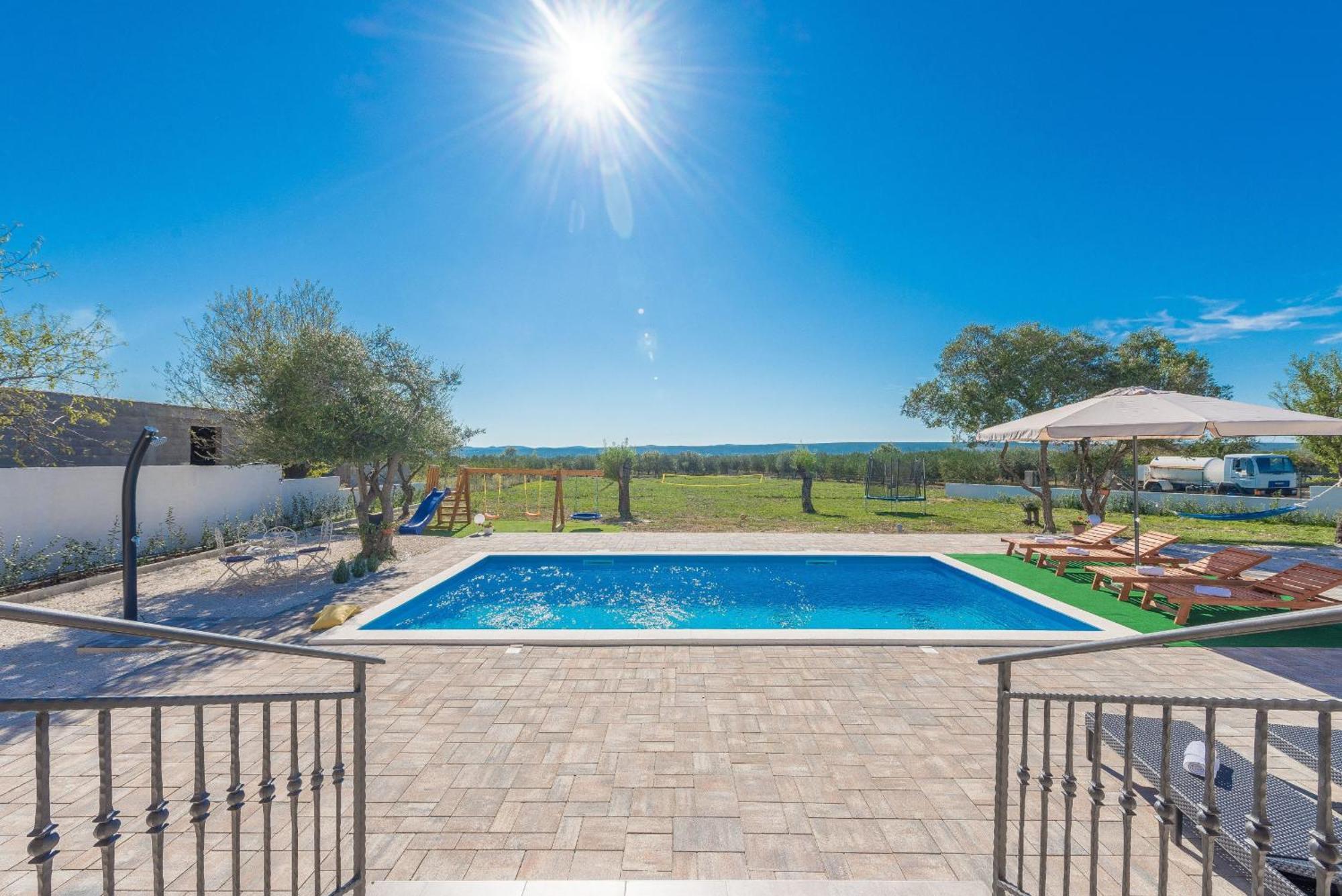 Villa Tara Zadarvillas Tinj Exterior foto